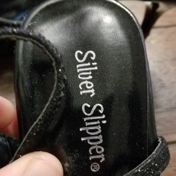 Heels - Picture 2 of 3